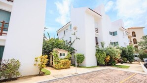 Property grounds - Los Lirios (Playa del Carmen)