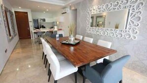 Apartment, Ocean View | In-room dining - Menesse 0TB 103-104 (Playa del Carmen)