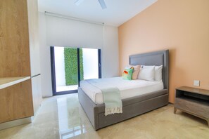 Apartment, 2 Bedrooms, Ocean View | 2 bedrooms, free WiFi, bed sheets - Menesse 32 - 003 (Playa del Carmen)