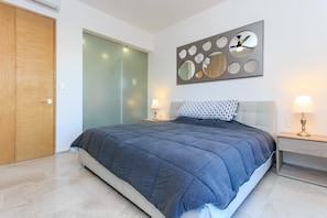 Departamento, 2 habitaciones, vista al océano | 2 habitaciones, wifi gratis y ropa de cama 