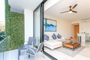 Apartment, 2 Bedrooms, Ocean View | Balcony - Menesse 32 - 202 (Playa del Carmen)