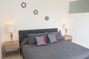 Apartment, 2 Bedrooms, Ocean View | 2 bedrooms, in-room safe, iron/ironing board, free WiFi - Menesse 32 - 204 (Playa del Carmen)