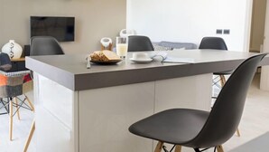 In-room dining - Quinto Sol 3C (Playa del Carmen)