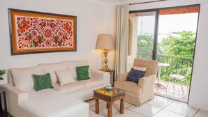 Apartment, 2 Bedrooms, City View | Living room - Palancar PHB (Playa del Carmen)