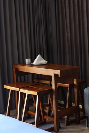 Studio, Pool View | In-room dining - Central Park E102H (Tulum)