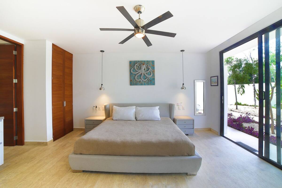 Studio | Coffres-forts dans les chambres, Wi-Fi gratuit, draps fournis