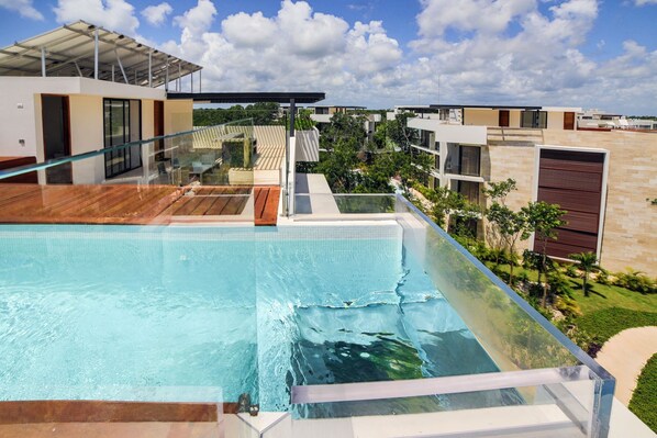 شقة - بمنظر للمسبح | حمام سباحة خاص