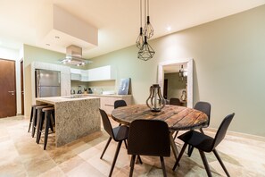 Apartment, 2 Bedrooms, Pool View | In-room dining - Paramar Terra C04 (Tulum)