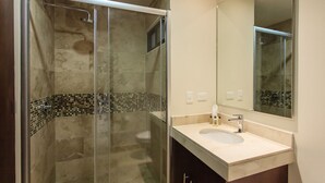 Apartamento, 2 quartos | Banheiro