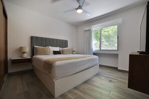 Apartment, 2 Schlafzimmer, Stadtblick | 2 Schlafzimmer, kostenloses WLAN, Bettwäsche