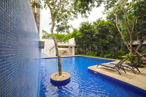 Alberca al aire libre 