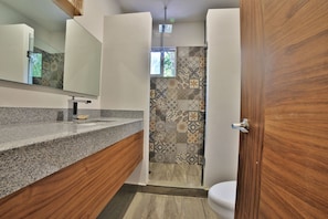 Apartment, 2 Bedrooms | Bathroom | Shower, hair dryer, towels - IK Zama 10 (Tulum)