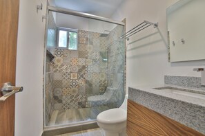 Apartment, 2 Schlafzimmer | Badezimmer | Dusche, Haartrockner, Handtücher