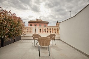 Chambre Double Supérieure, balcon | Terrasse/Patio