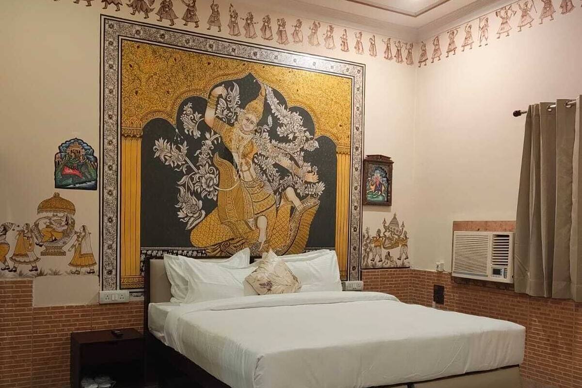 Deluxe Double Room | Soundproofing, free WiFi, bed sheets