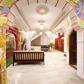 منطقة الجلوس في الردهة