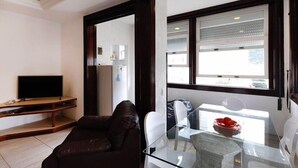 Appartement | Dineren in de kamer