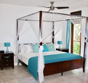 2 bedrooms, in-room safe, iron/ironing board, free WiFi - The White Turtle Villa  ~ Marigot Bay, private pool, water views. (Marigot Bay)