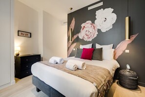 4 chambres, bureau, fer et planche à repasser, accès au Wi-Fi (inclus)