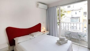 Apartment - Ótimo Apartamento Dois Quartos e Sala - Roxy 8 (Rio de Janeiro)