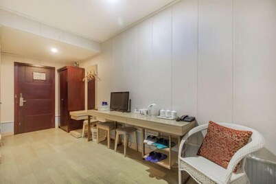 Zhanhang Business Hotel (Beijing Capital Airport New International Exhibition)