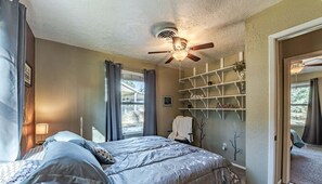 2 bedrooms, iron/ironing board, free WiFi, bed sheets