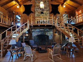 华丽小屋 | 起居区