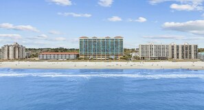On the beach - Mar Vista Grande — Ocean & City Views —4BR 3BA— Luxury Defined -N. Myrtle Beach (North Myrtle Beach)