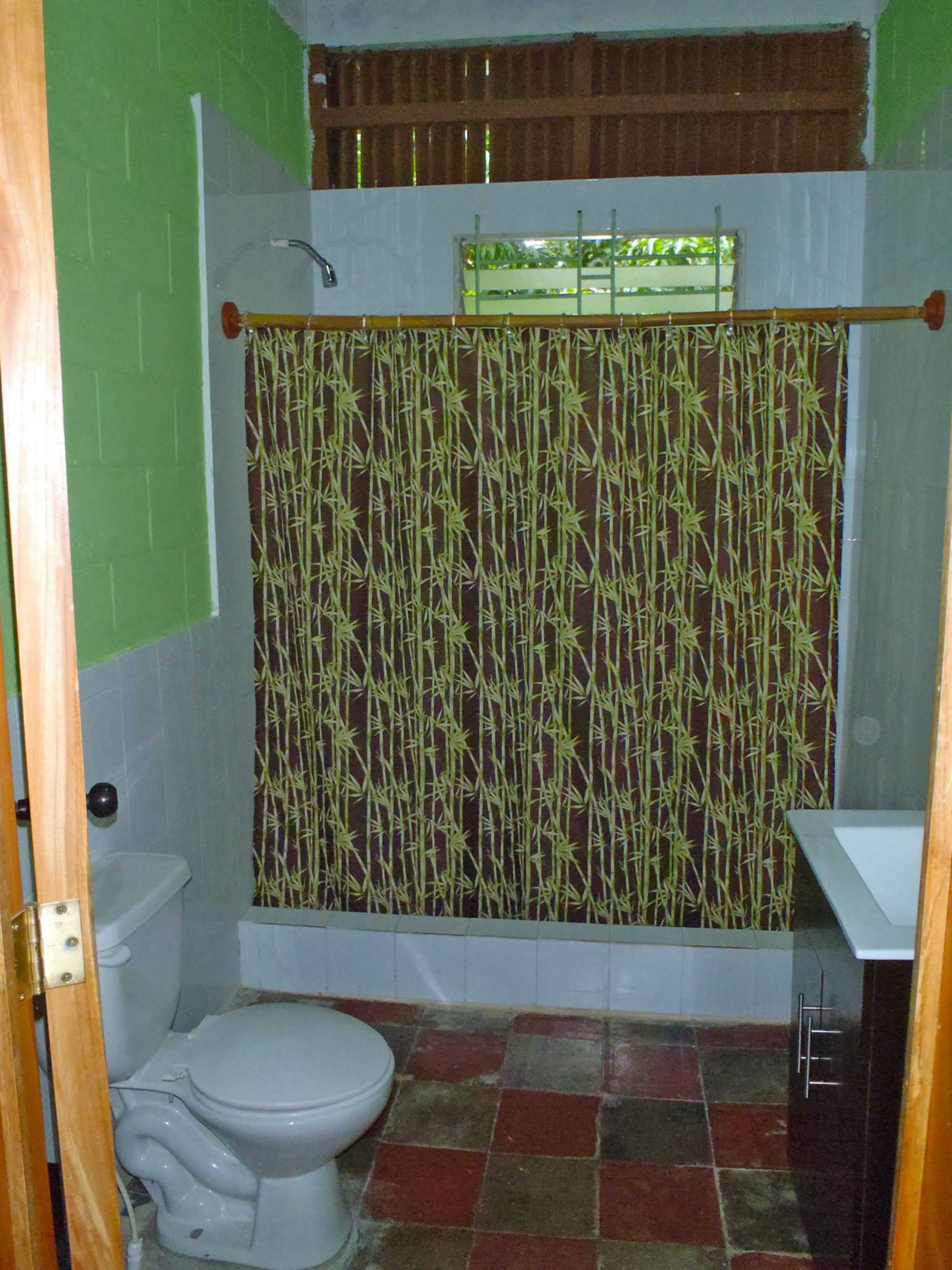 Shower, towels