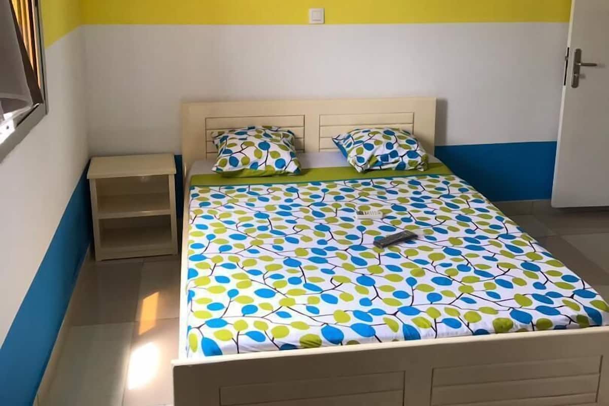 Apartment, 1 Double Bed, Non Smoking | Individually decorated, individually furnished, desk, blackout drapes