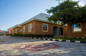 Property grounds - Graceland Inn & Garden (New Nyanya)