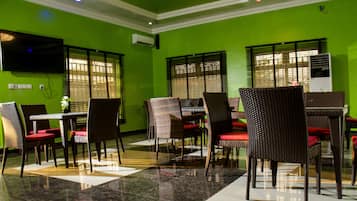 Breakfast, lunch, dinner served; local and international cuisine