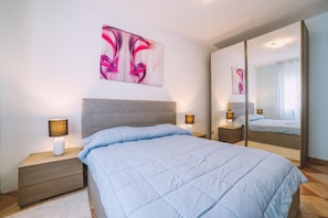 Villa superior, 3 habitaciones | 3 dormitorios, ropa de cama de alta calidad, escritorio