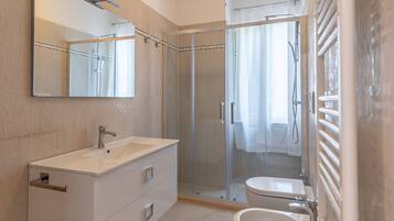 Villa Supérieure, 3 chambres | Salle de bain