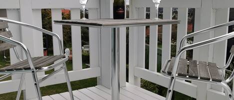 Superior Room, 1 Queen Bed, Ensuite, Lake View | Balcony