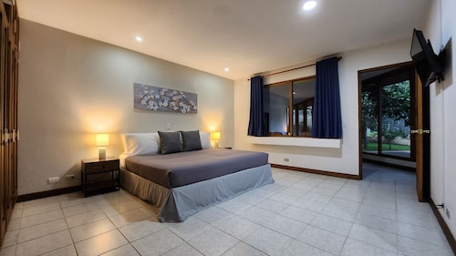 La Casa de Cariari Al Golf