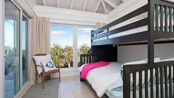 6 bedrooms, iron/ironing board, free WiFi, bed sheets