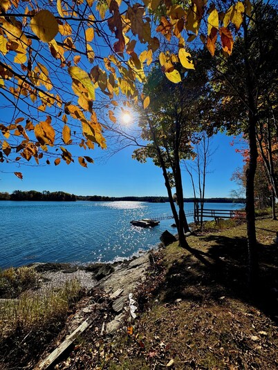A Charming Waterfront Cottage with Touches of Elegance