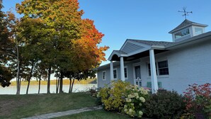 Unclassified image, 5 of 24, button - Maine Waterfront Cottage: Nestled on an acre of land, with 500ft of shore front (Newcastle)