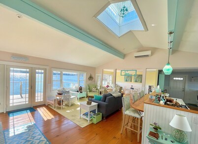 Maine Waterfront Cottage: Nestled on an acre of land, with 500ft of shore front