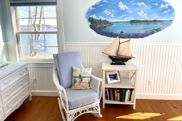 Primary bedroom mural (painted by local artist).