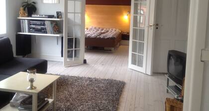 One fine place in Embassy Quarter Near Kings Palace, UN City and Little Mermaid