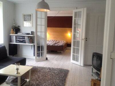 One fine place in Embassy Quarter Near Kings Palace, UN City and Little Mermaid