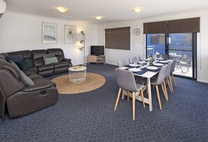 Apartemen, Bebas Asap Rokok | Makan di kamar