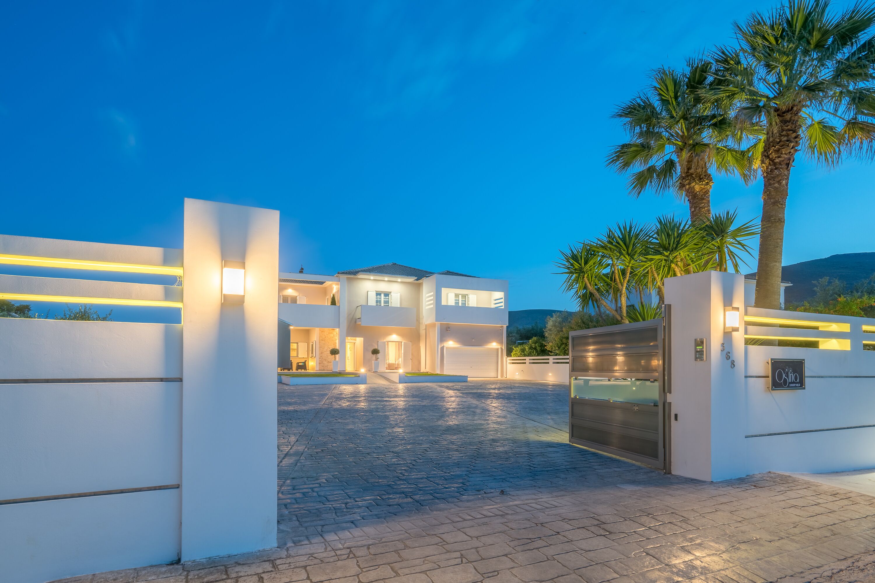 المنطقة المحيطة بالمنشأة