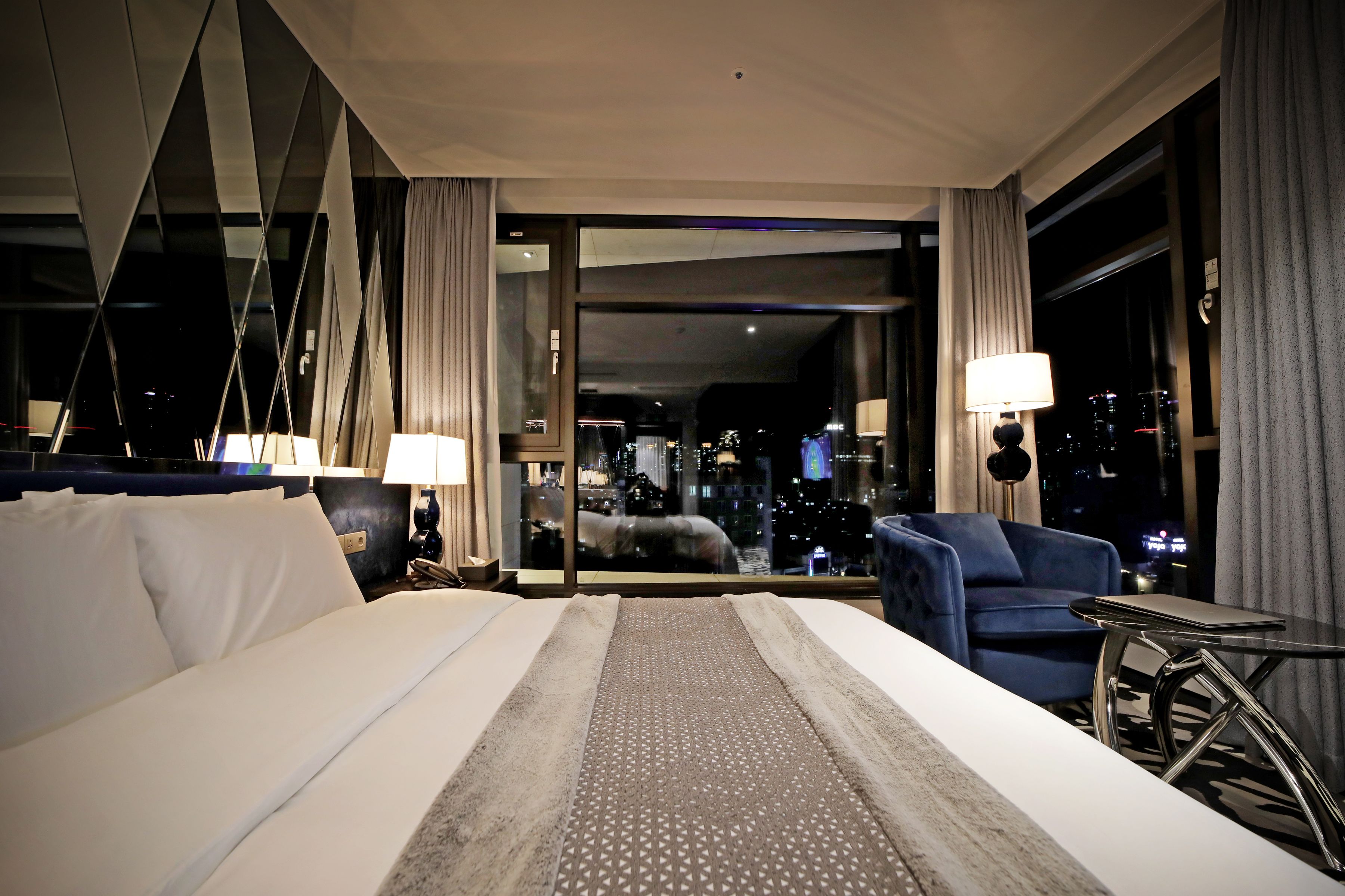 Superior Room | In-room safe, blackout drapes, soundproofing, iron/ironing board