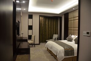 Business Single Room | Minibar, in-room safe, desk, blackout curtains - Linyi Damei Grand New Century Hotel (Linyi)