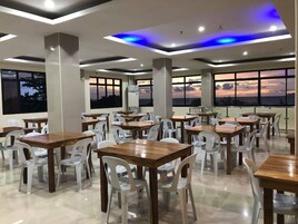 Breakfast, lunch, dinner served; Filipino cuisine