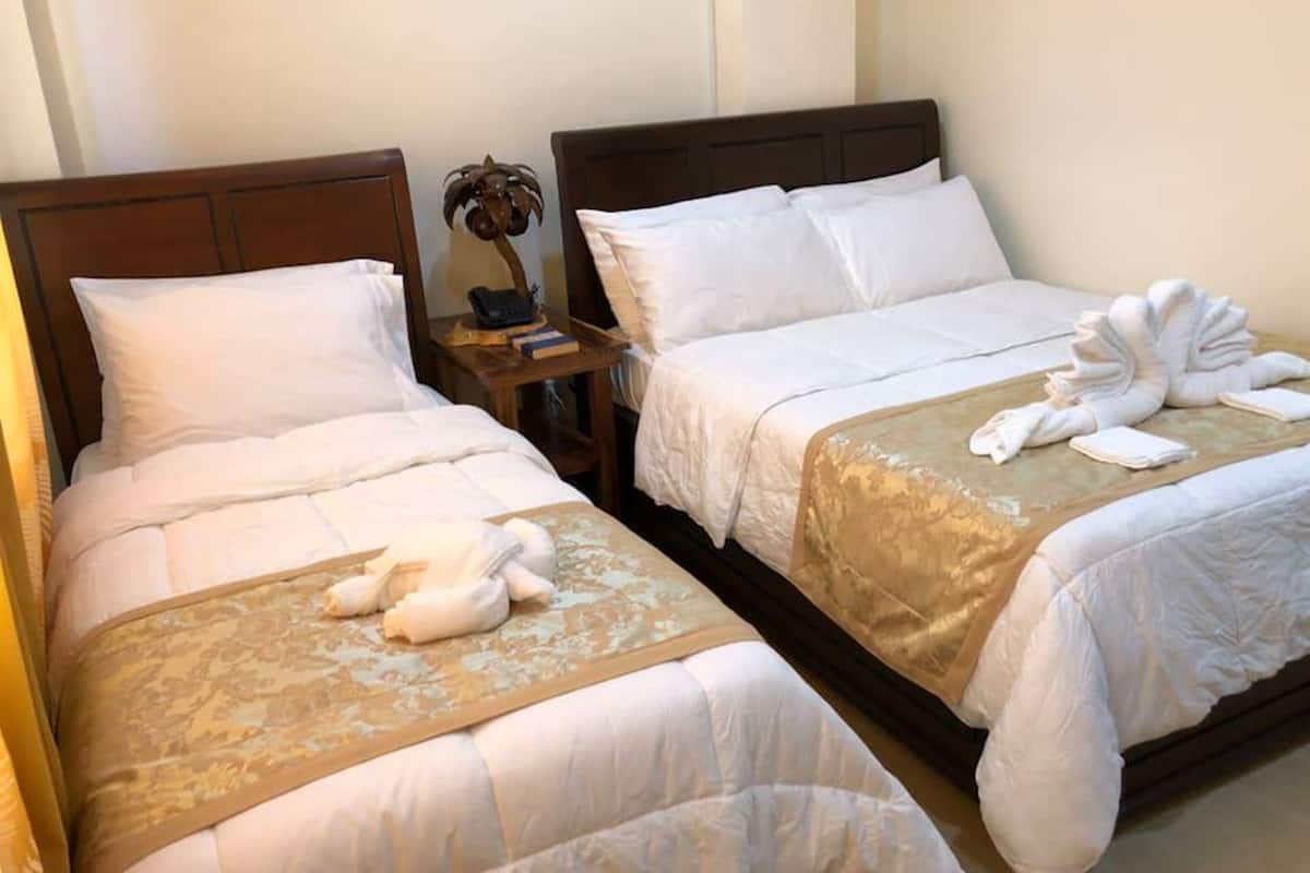 deluxe double room | individually furnished, soundproofing, rollaway beds, bed sheets