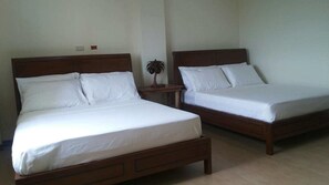 Individually furnished, soundproofing, rollaway beds, bed sheets - Godo's Hotel and Restaurant (Culasi)